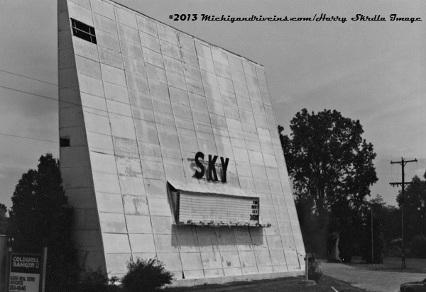 Sky Drive-In Theatre - OLD PHOTO FROM HARRY SKRDLA